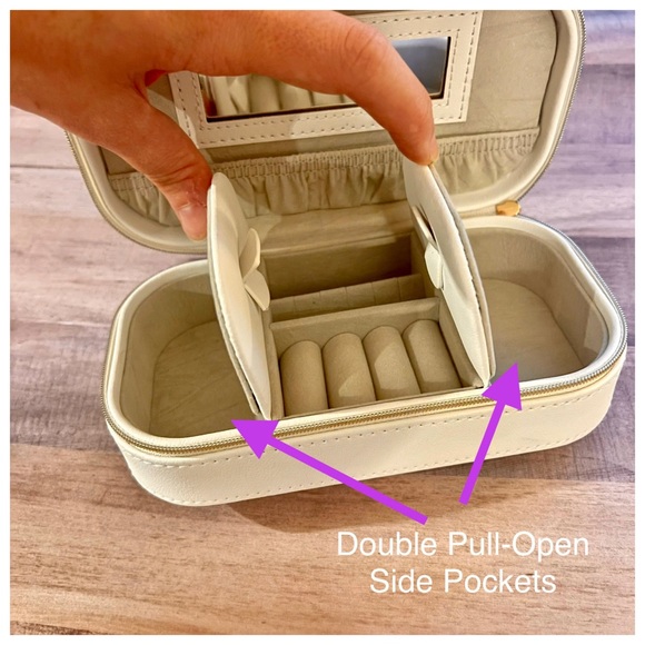 Cupcakes and Cashmere Vegan Leather Leopard Tropical Travel Jewelry Case - Picture 4 of 7